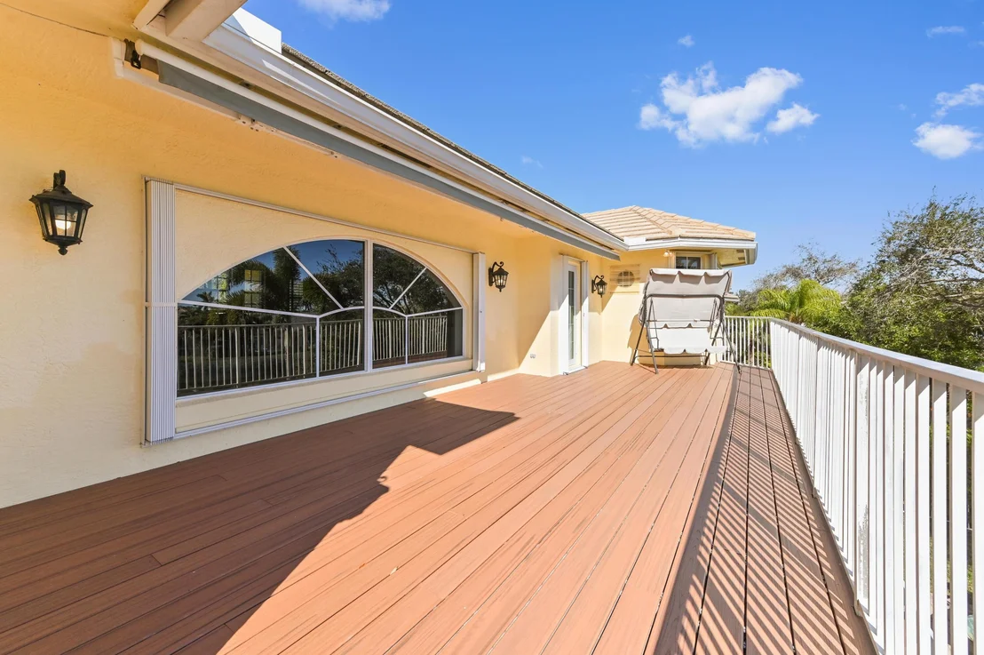 Photo of 8817 SE Compass Island Way
