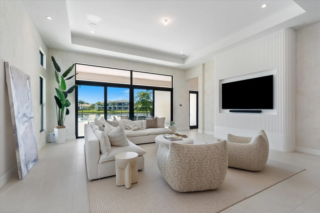 Photo of 9948 Espresso Manor
