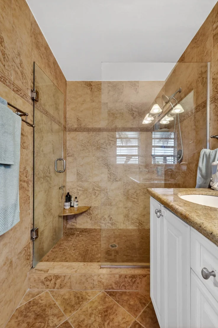 Photo of 5875 Sun Pointe Circle