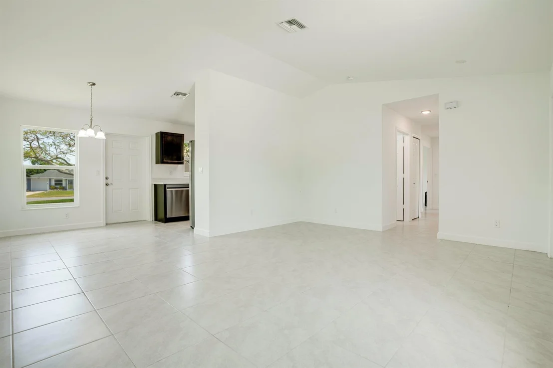 Photo of 5264 SE 43rd Street