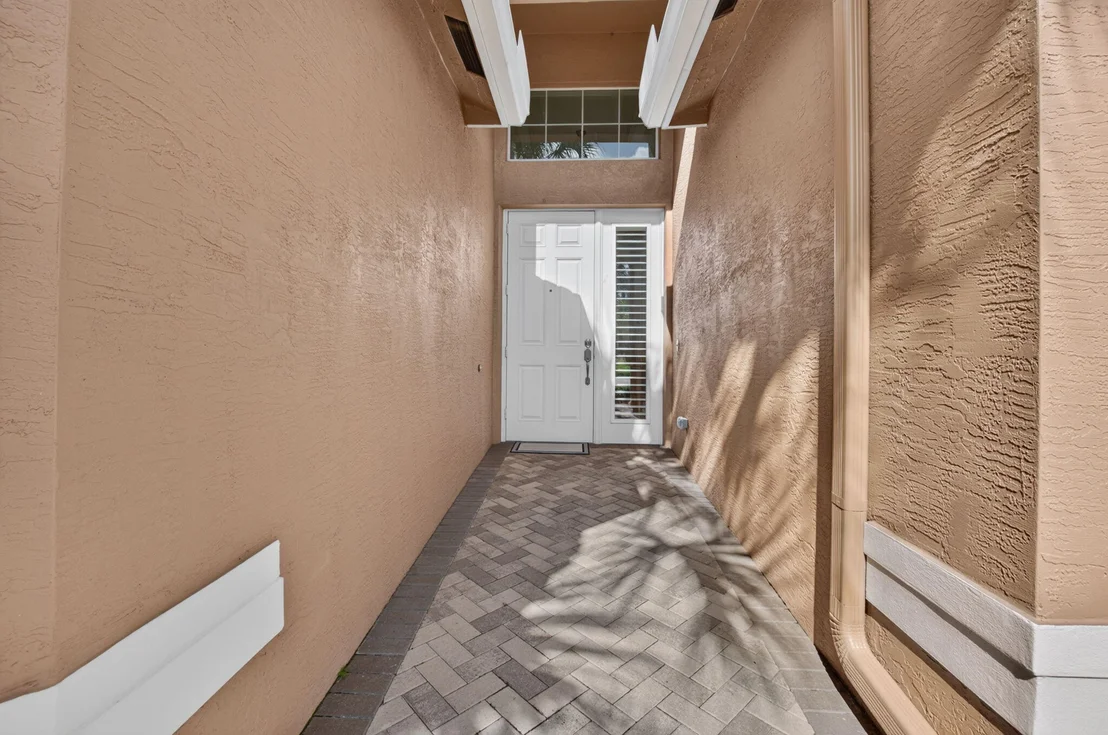 Photo of 11584 Dawson Range Road