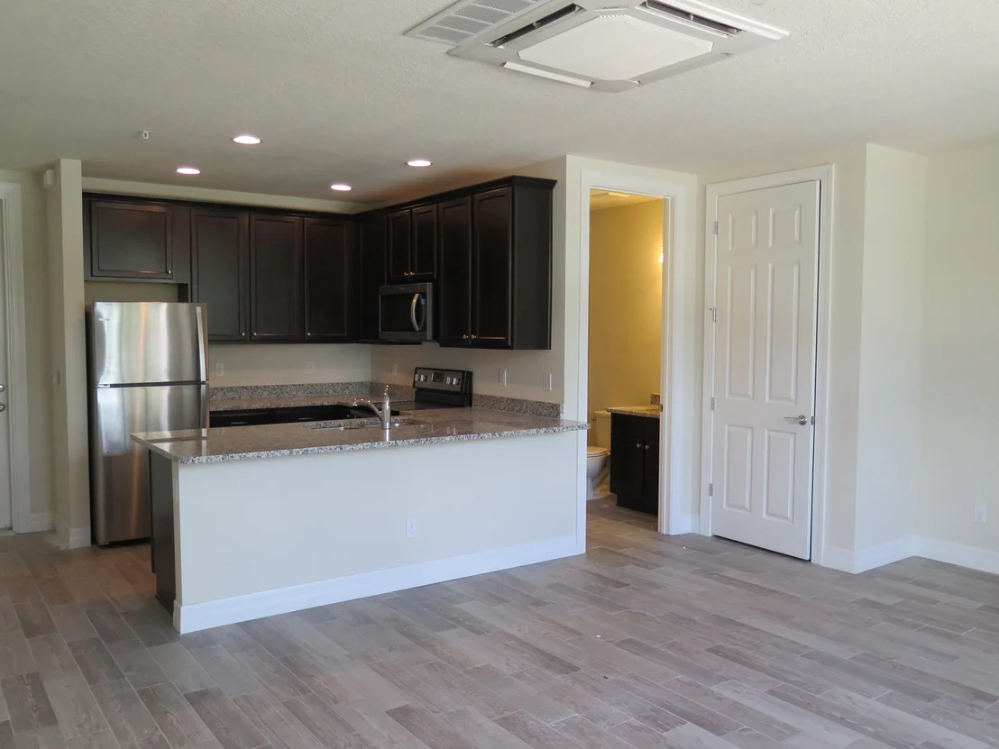 Photo of 1072 Community Drive