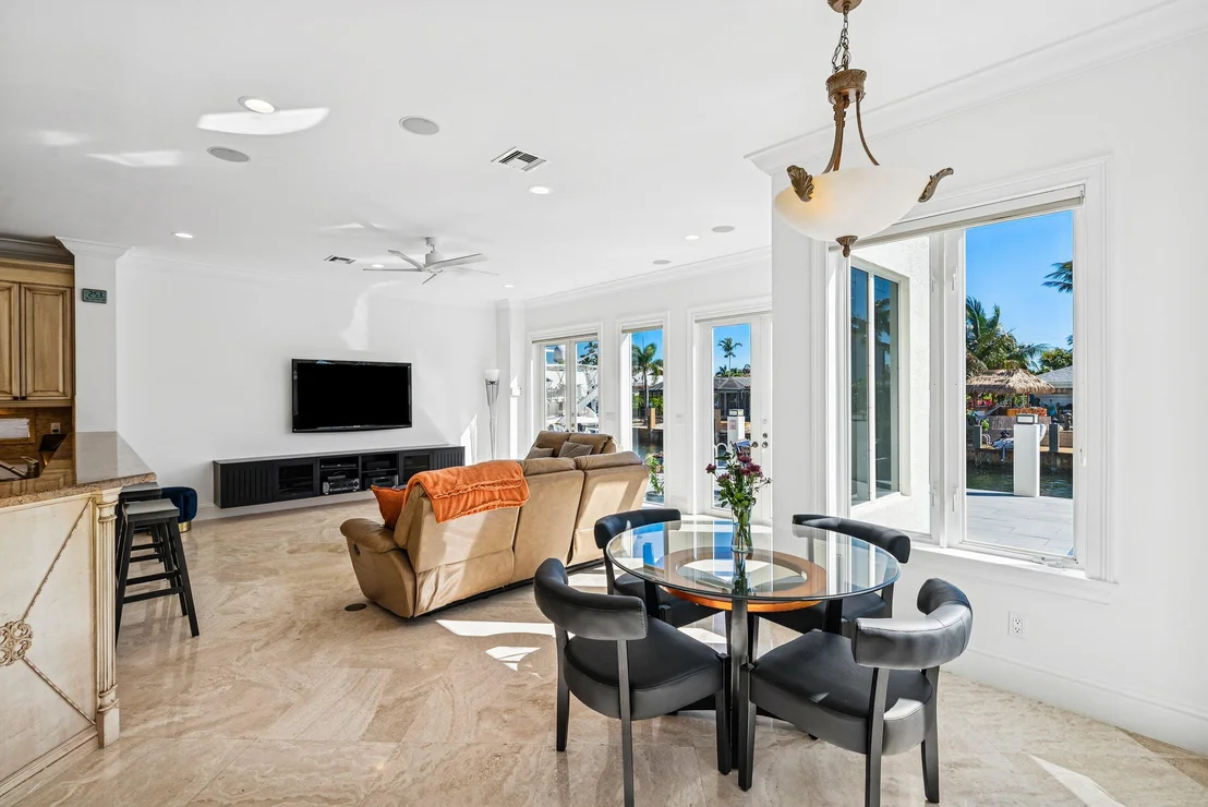 Photo of 808 Dover Street