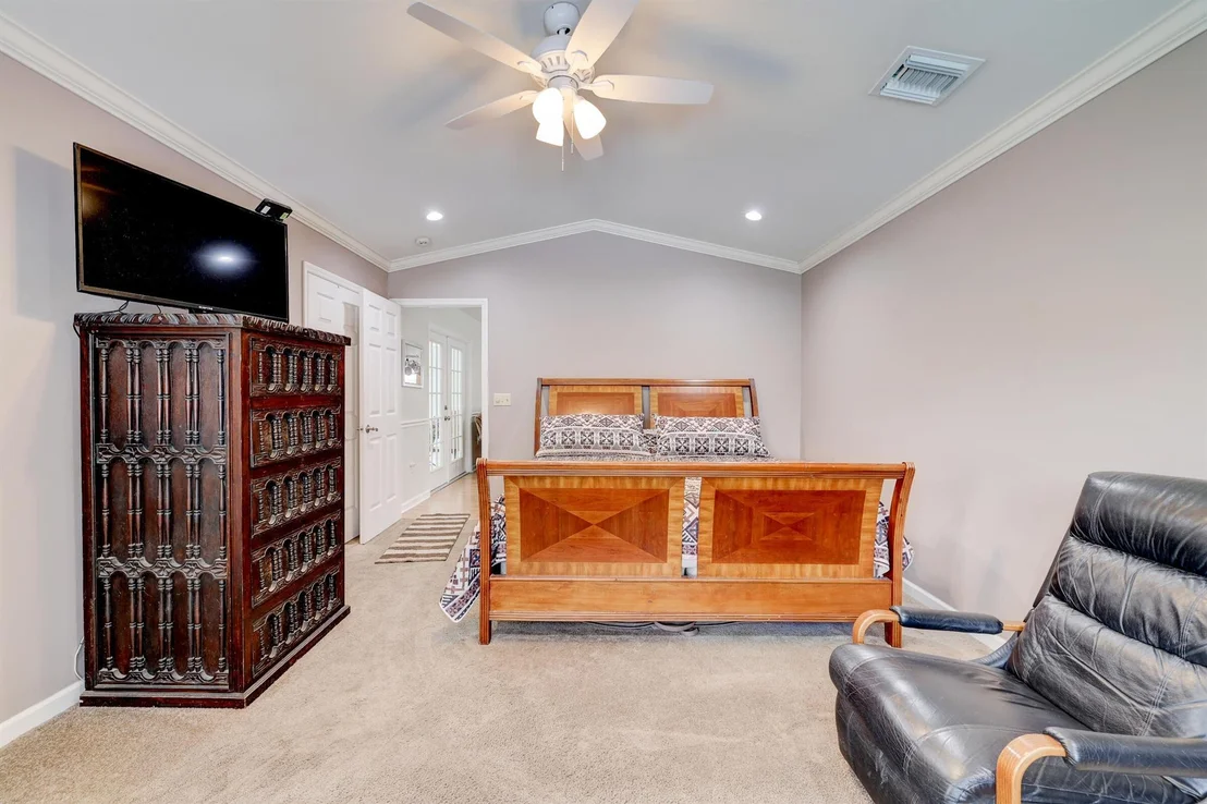 Photo of 8680 Moco Lane