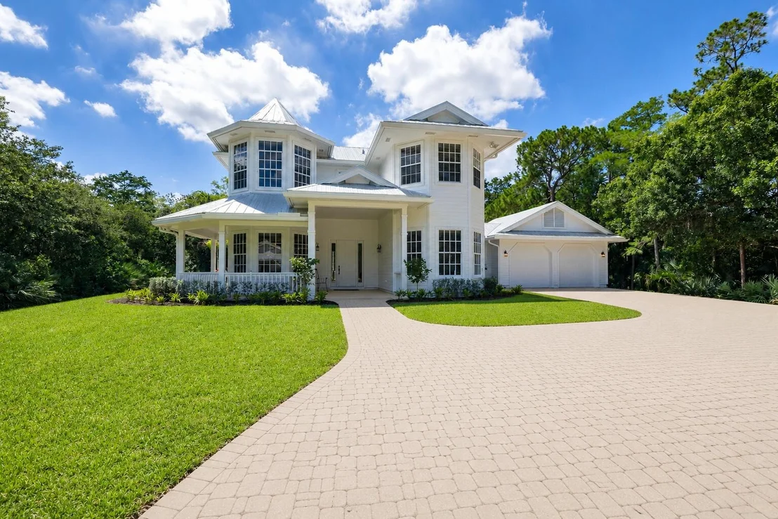 Photo of 1001 SE Ranch Road