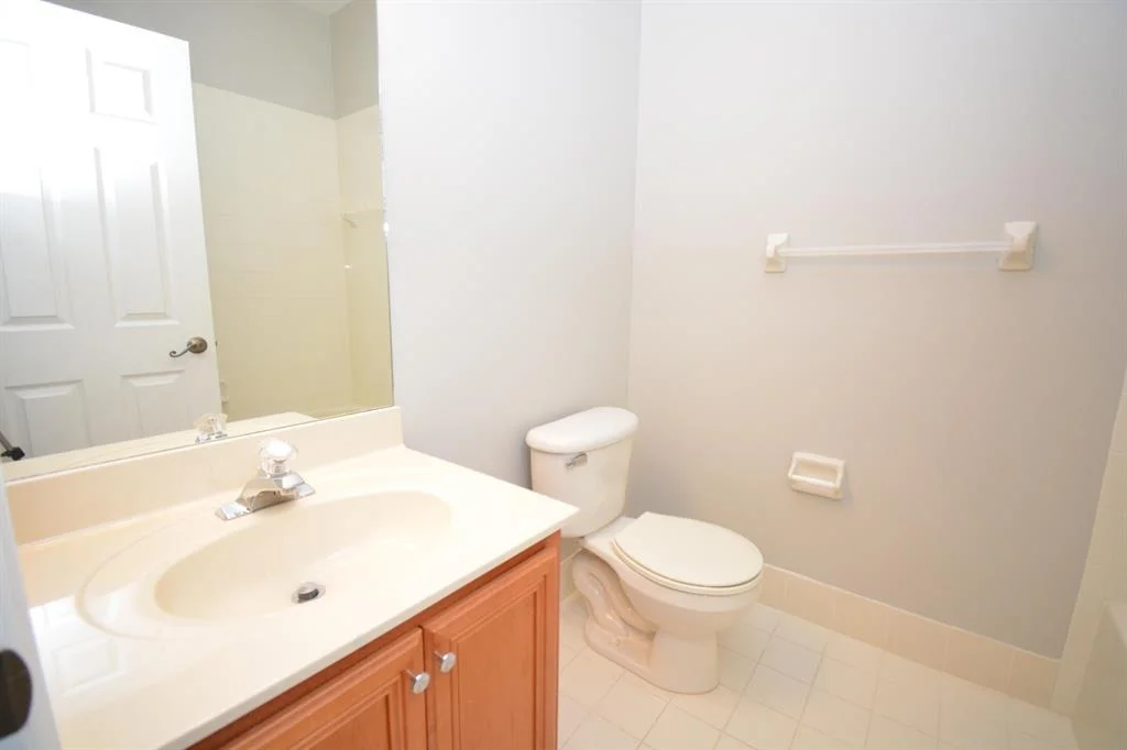 Photo of Unit G at 110 Lighthouse Circle