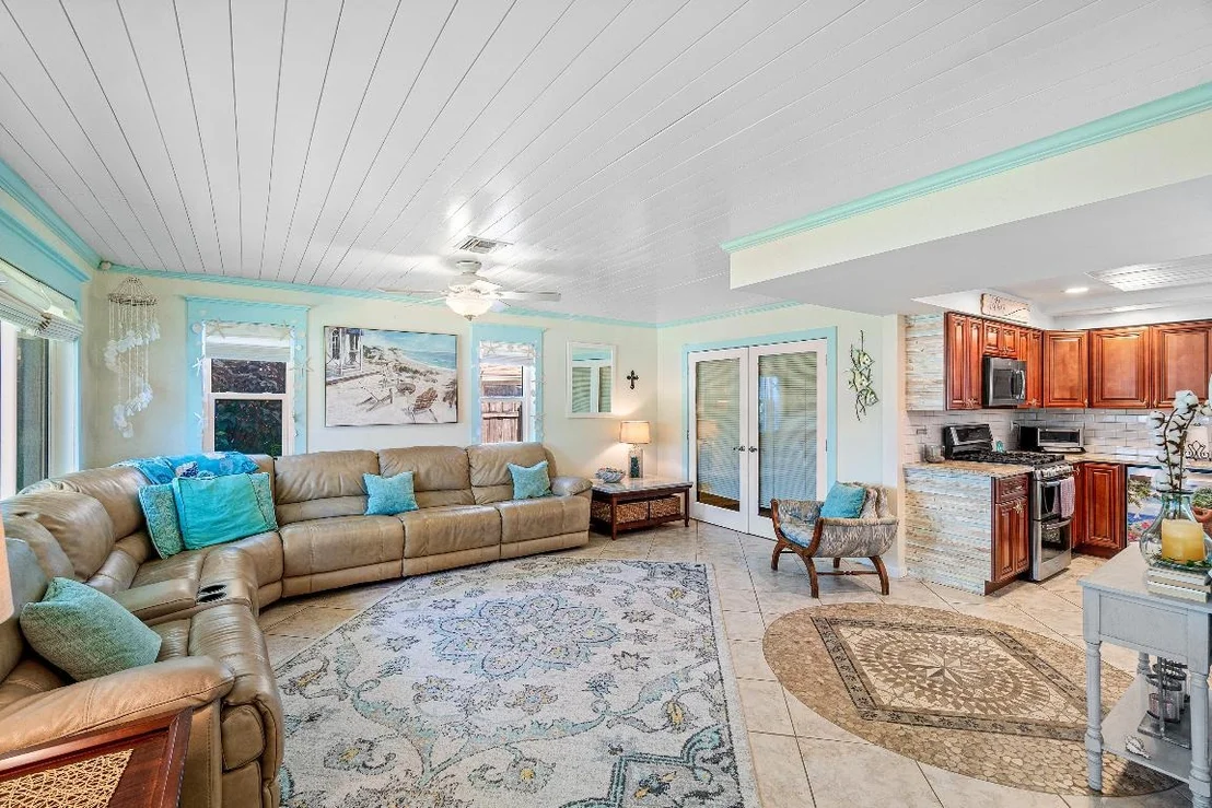Photo of 1108 Petrel Road