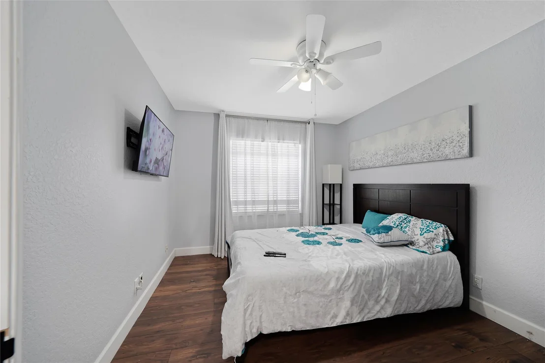 Photo of 6146 Spring Isles Boulevard