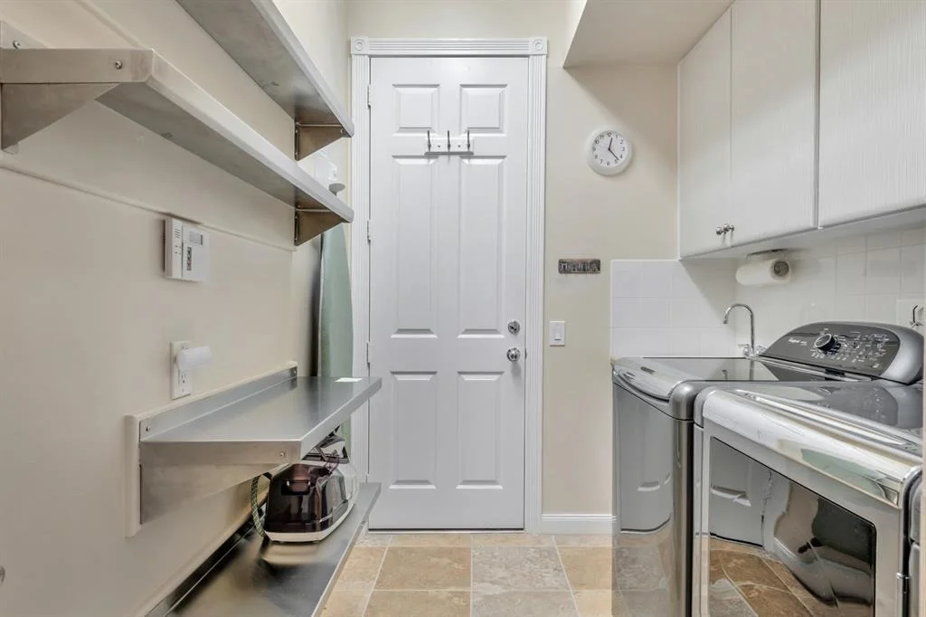 Photo of 1811 W Community Drive