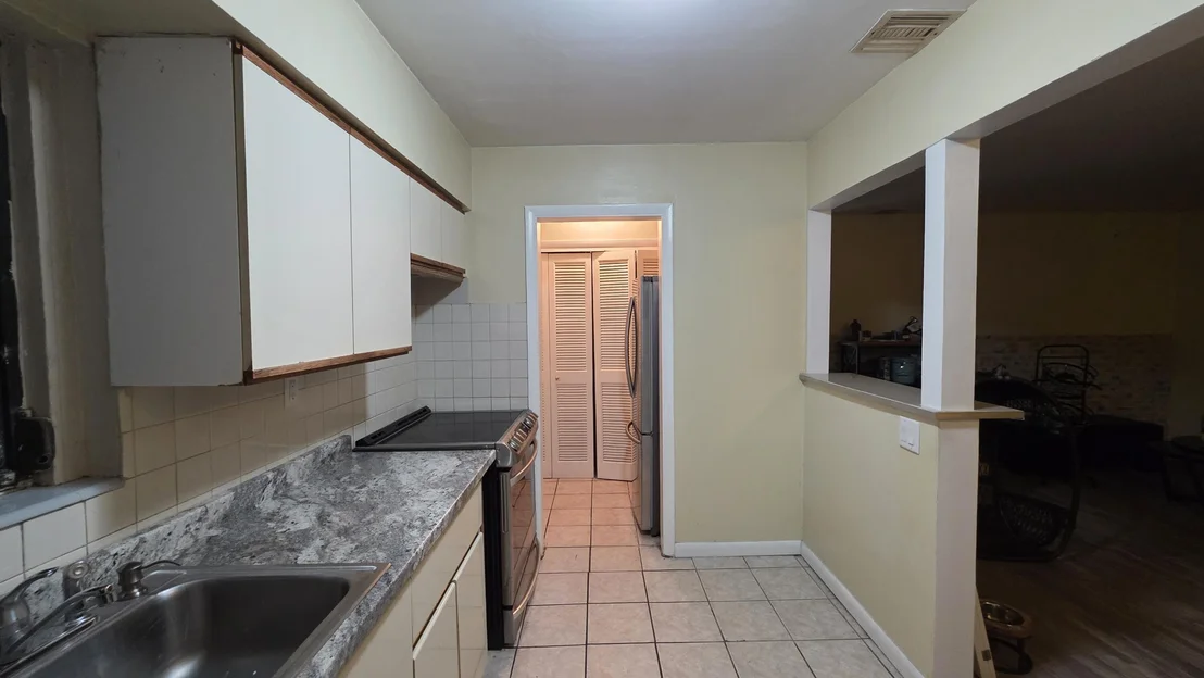 Photo of 2305 E River Drive