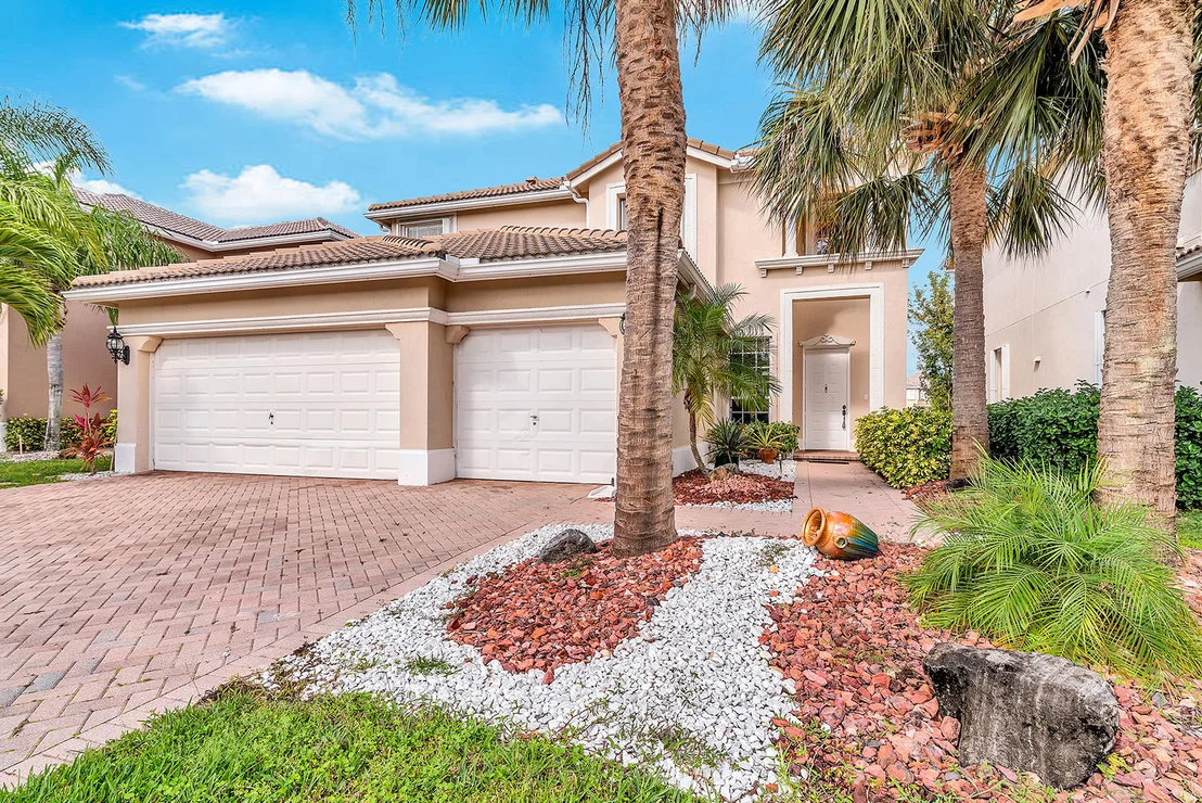 Photo of 11103 Pacifica Street