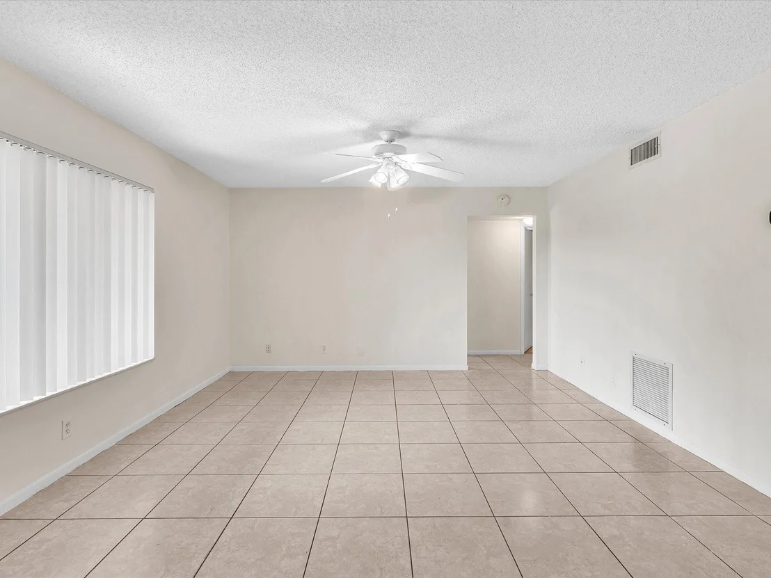 Photo of Unit A2 at 305 Knotty Pine Circle