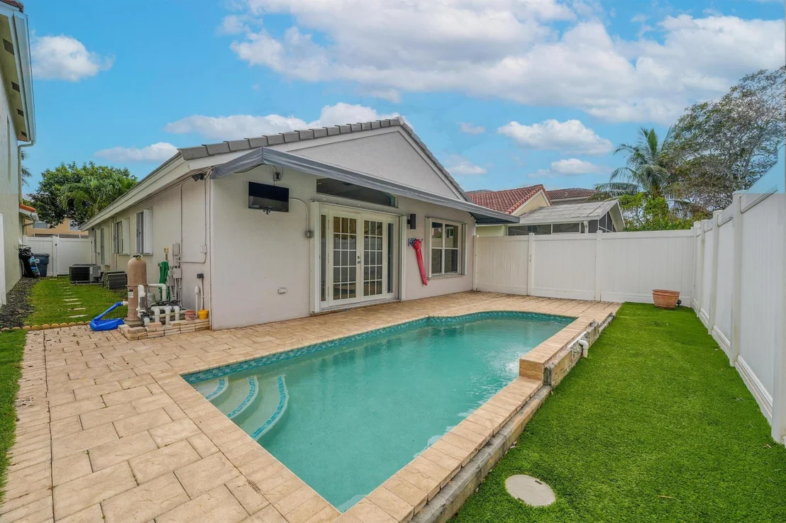 Photo of 6913 Turtle Bay Terrace