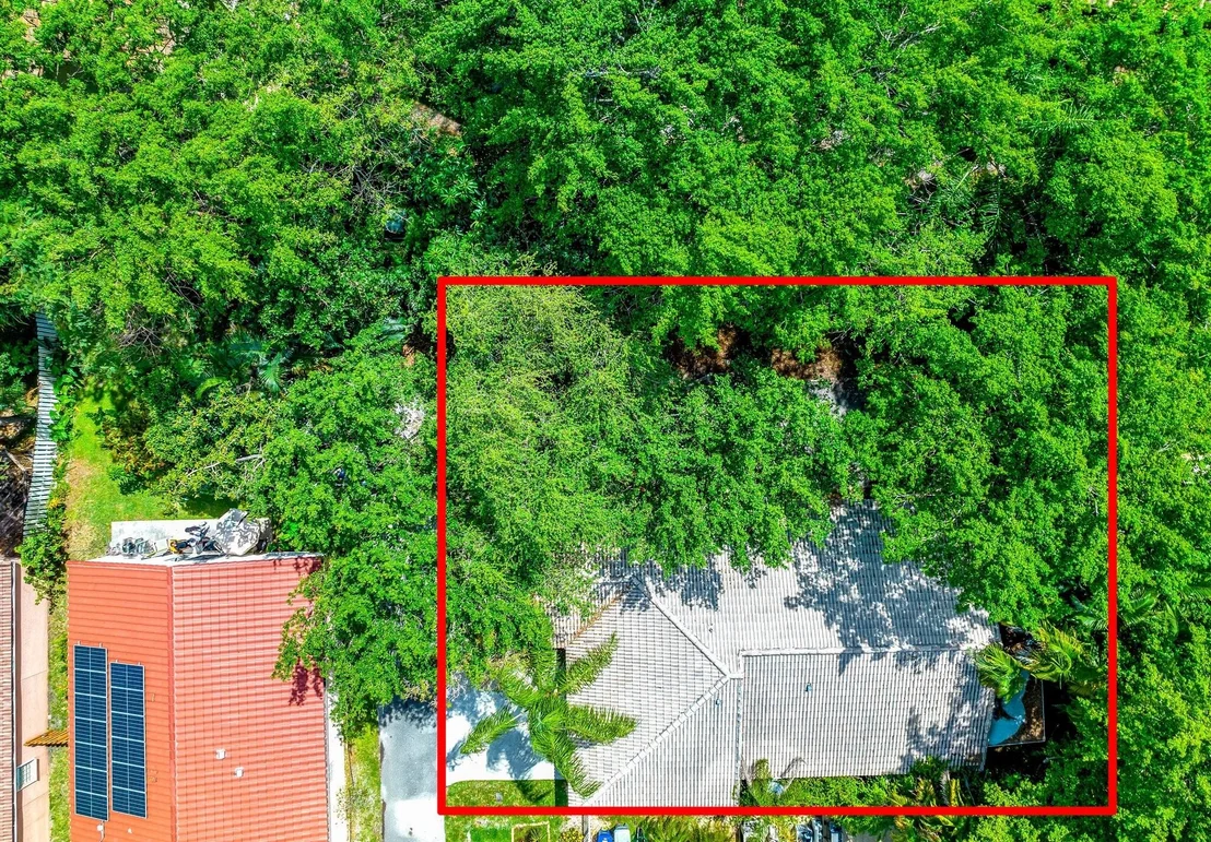 Photo of 1429 Banyan Circle