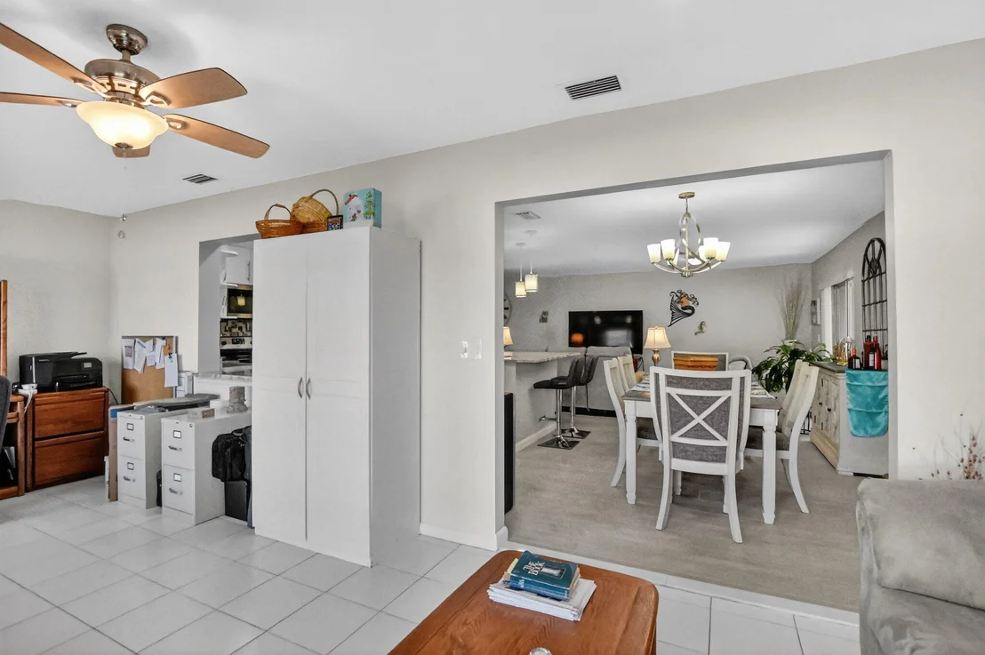 Photo of 6277 Overland Place