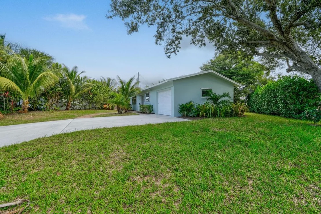 Photo of 356 Cedar Avenue