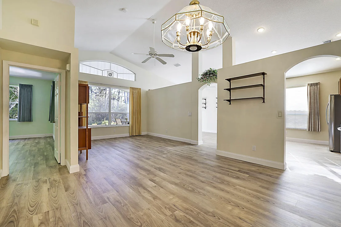 Photo of 7019 SE Twin Oaks Circle SE