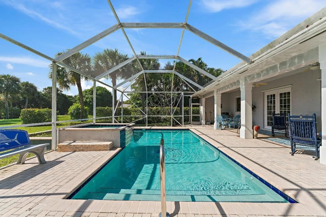 Photo of 18440 SE Lakeside Drive