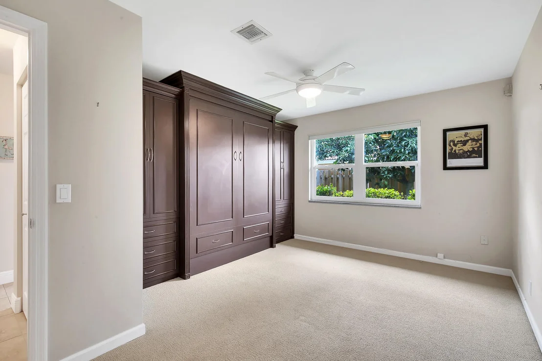 Photo of 618 Sunshine Drive