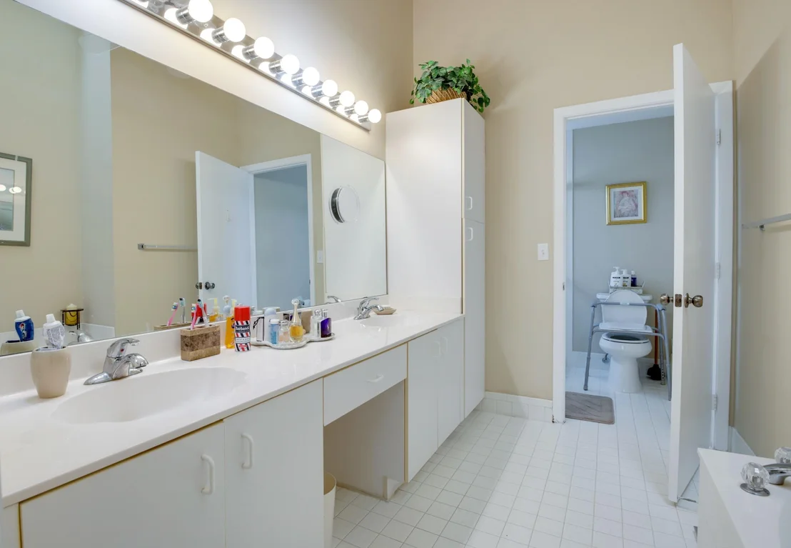 Photo of 8421 Leeway Lane