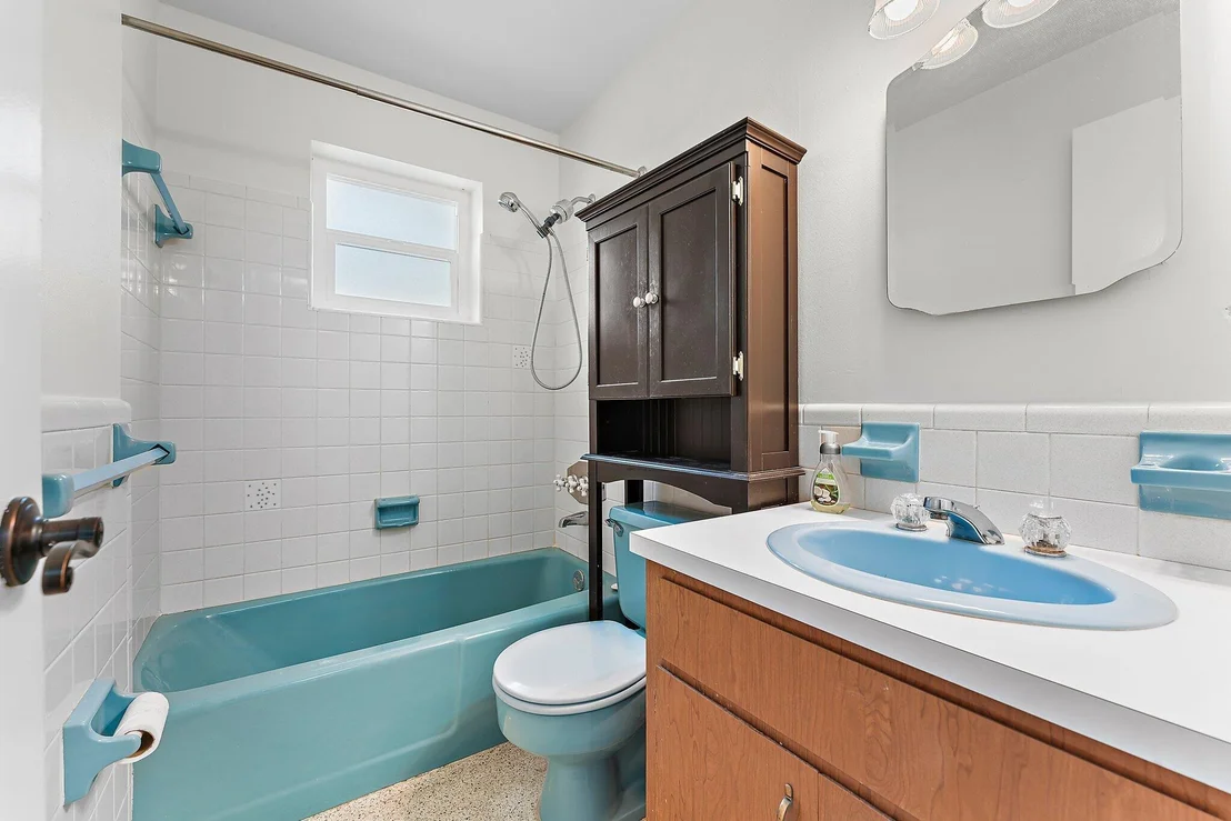 Photo of 214 Circle W