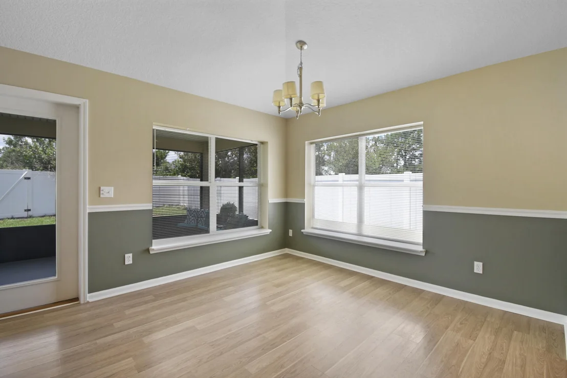 Photo of 948 Oak Arbor Circle