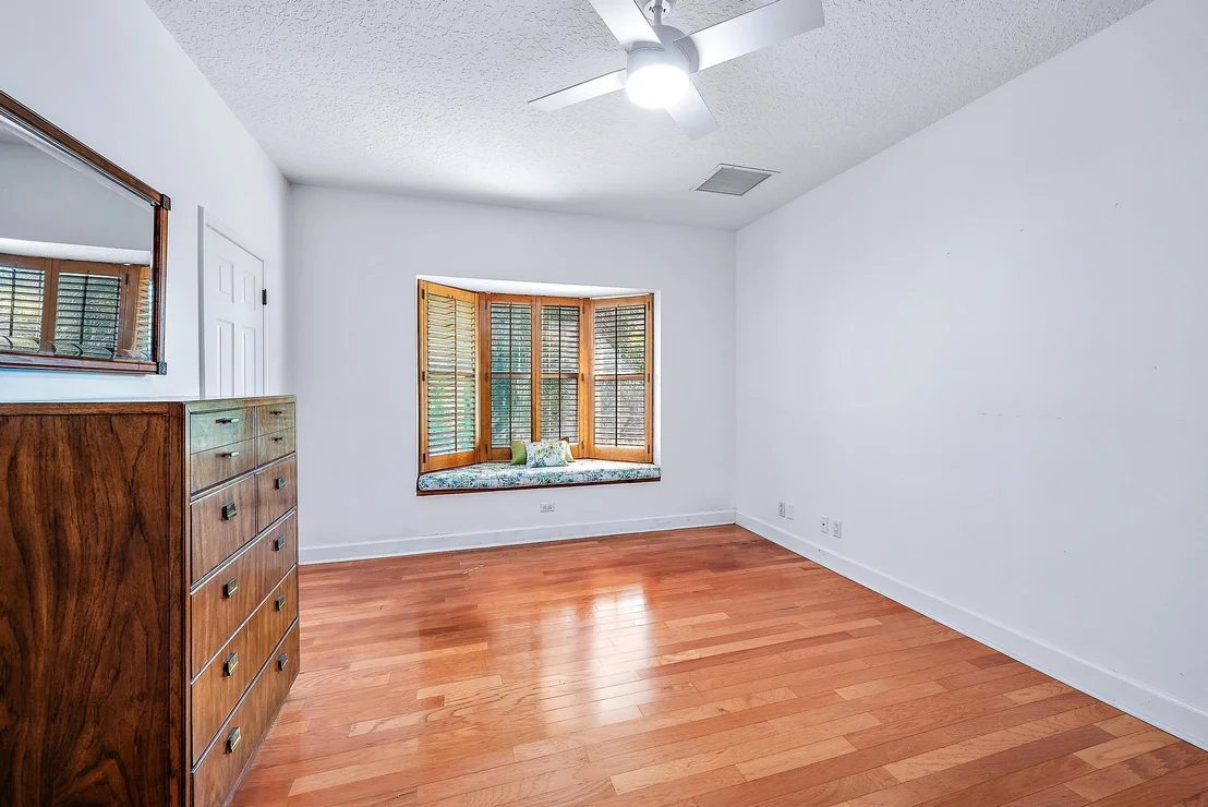 Photo of 18433 SE Heritage Drive Drive