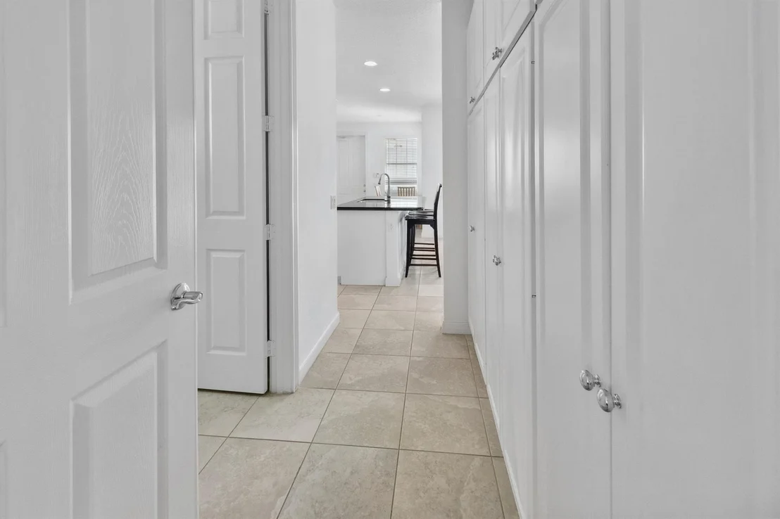 Photo of 2616 E Community Drive
