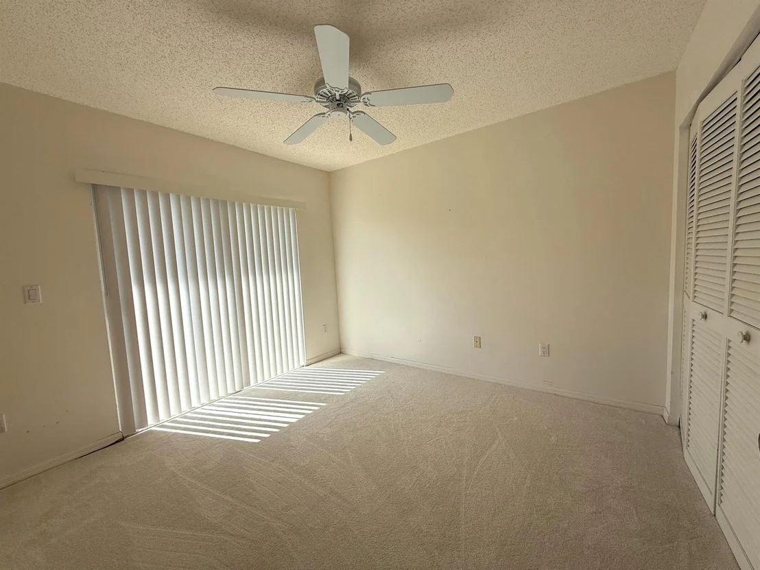 Photo of 330 Oregon Lane