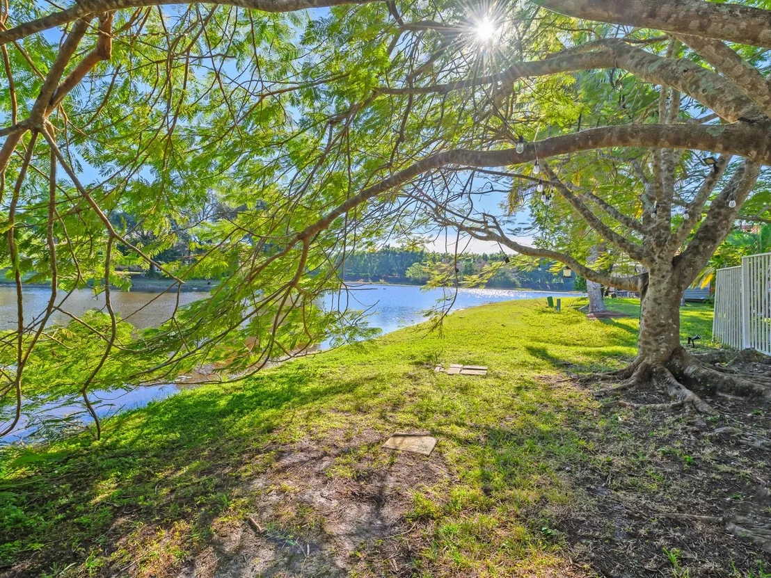 Photo of 820 Savannah Falls Drive