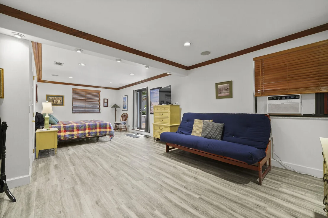 Photo of 3922 SE Fairway W