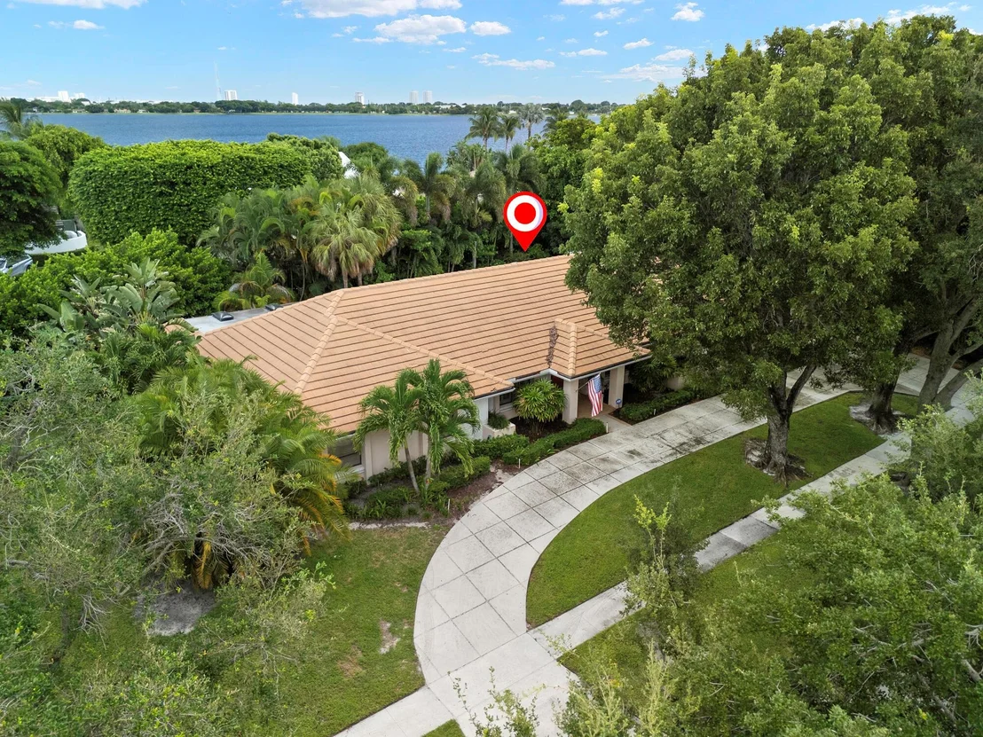 Photo of 2812 Embassy Drive