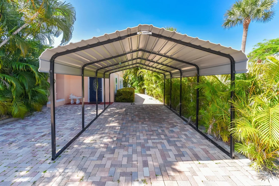 Photo of 1116 NE Oceanview Circle