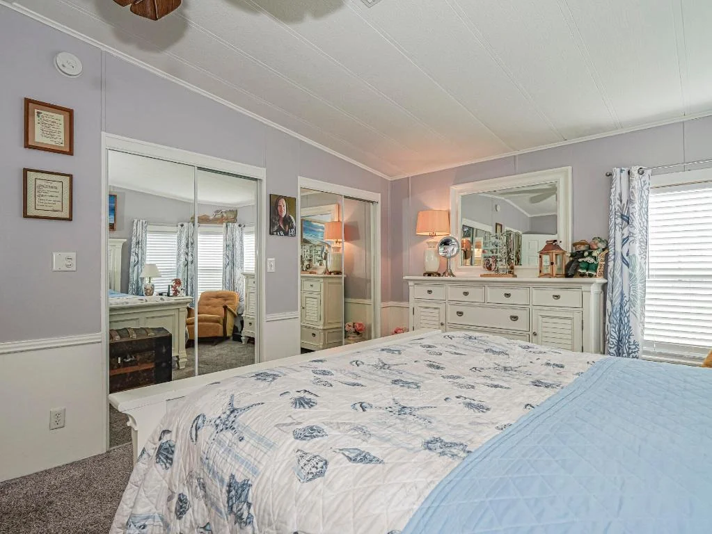 Photo of 409 Avocado Drive