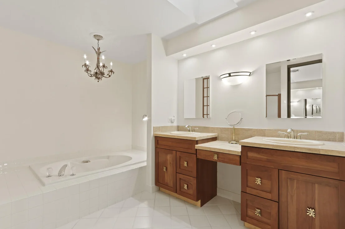 Photo of 232 E River Park Drive