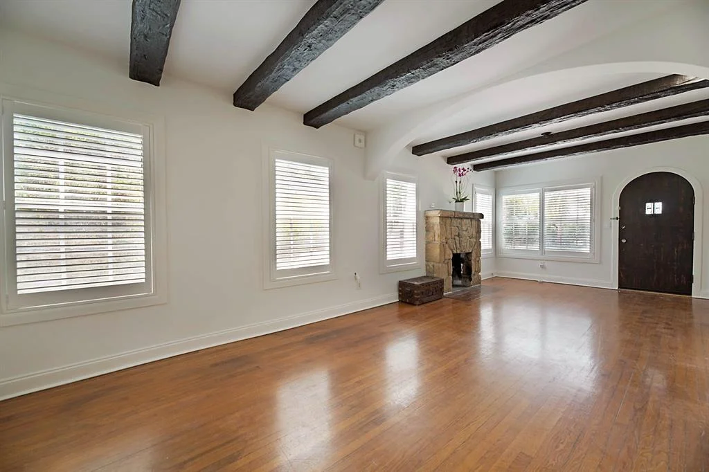 Photo of 308 Monroe Drive