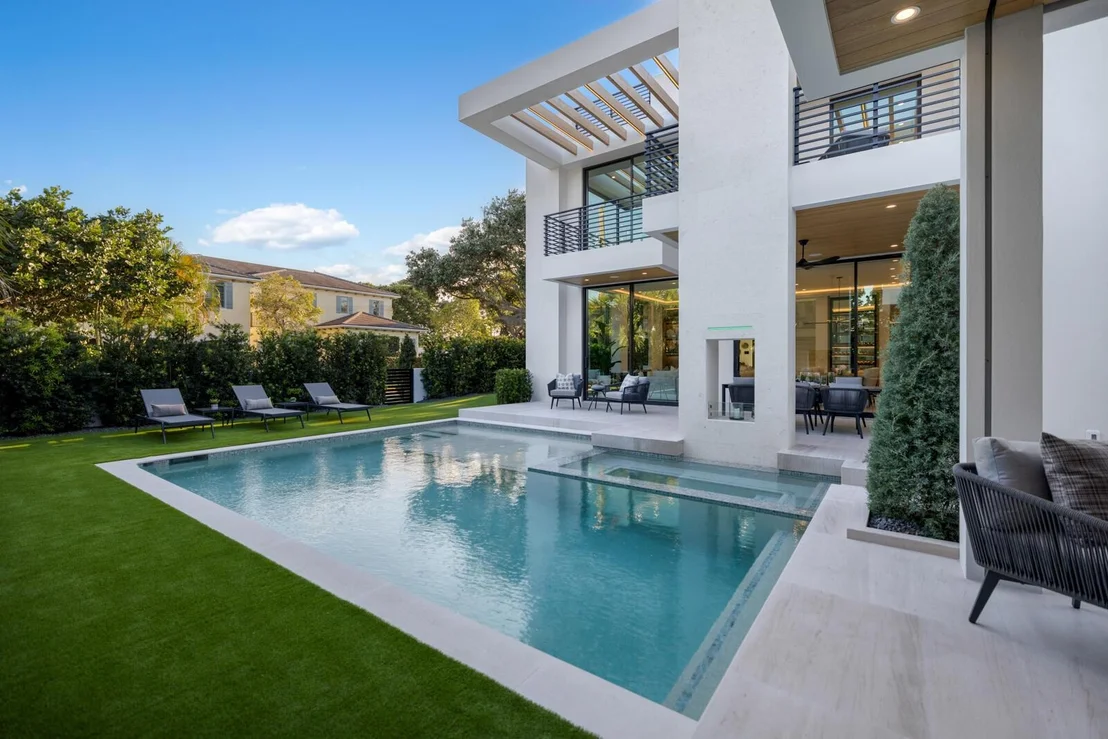 Photo of 400 NE Olive Way