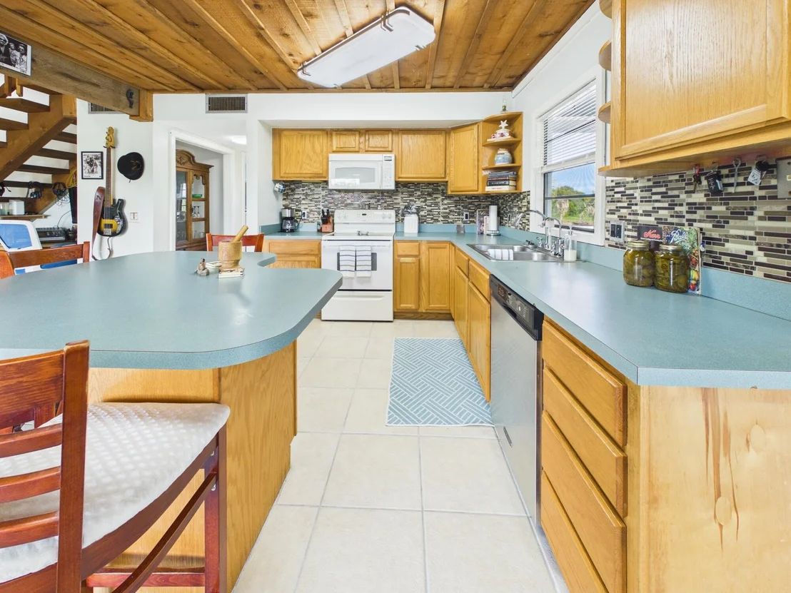 Photo of 136 SW 85th Avenue