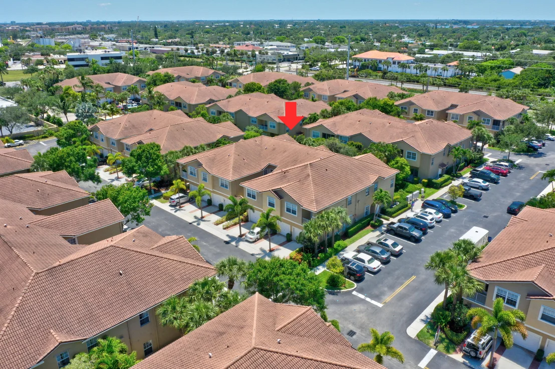 Photo of Unit B at 105 Lighthouse Circle