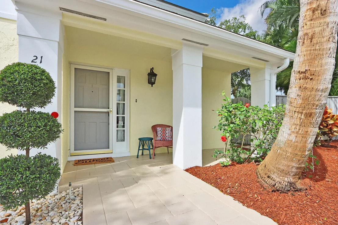 Photo of 21 Commodore Place