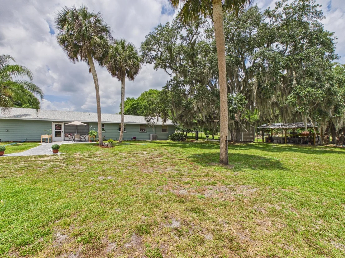 Photo of 220 SW 67th Drive