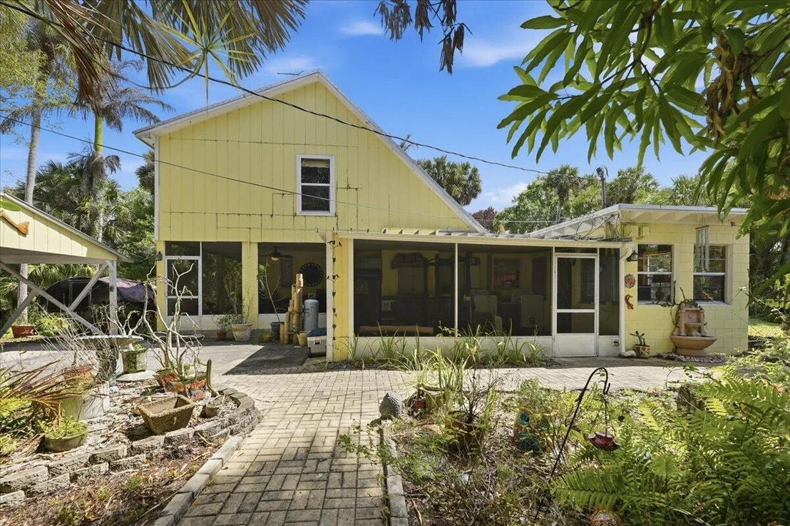 Photo of 6423 Riverland Drive