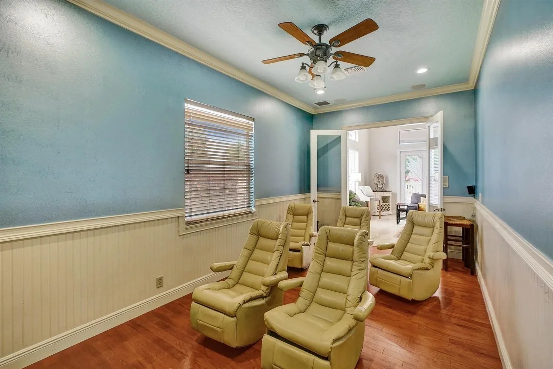 Photo of 8426 Sawpine Road
