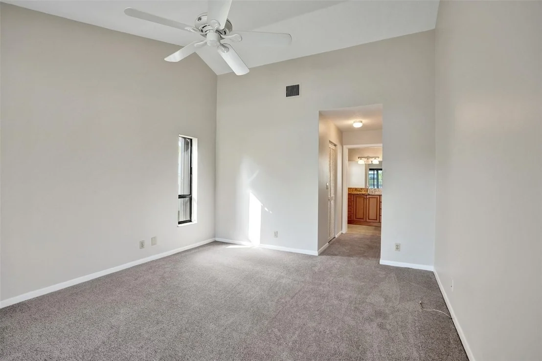 Photo of 9215 Sun Pointe Drive