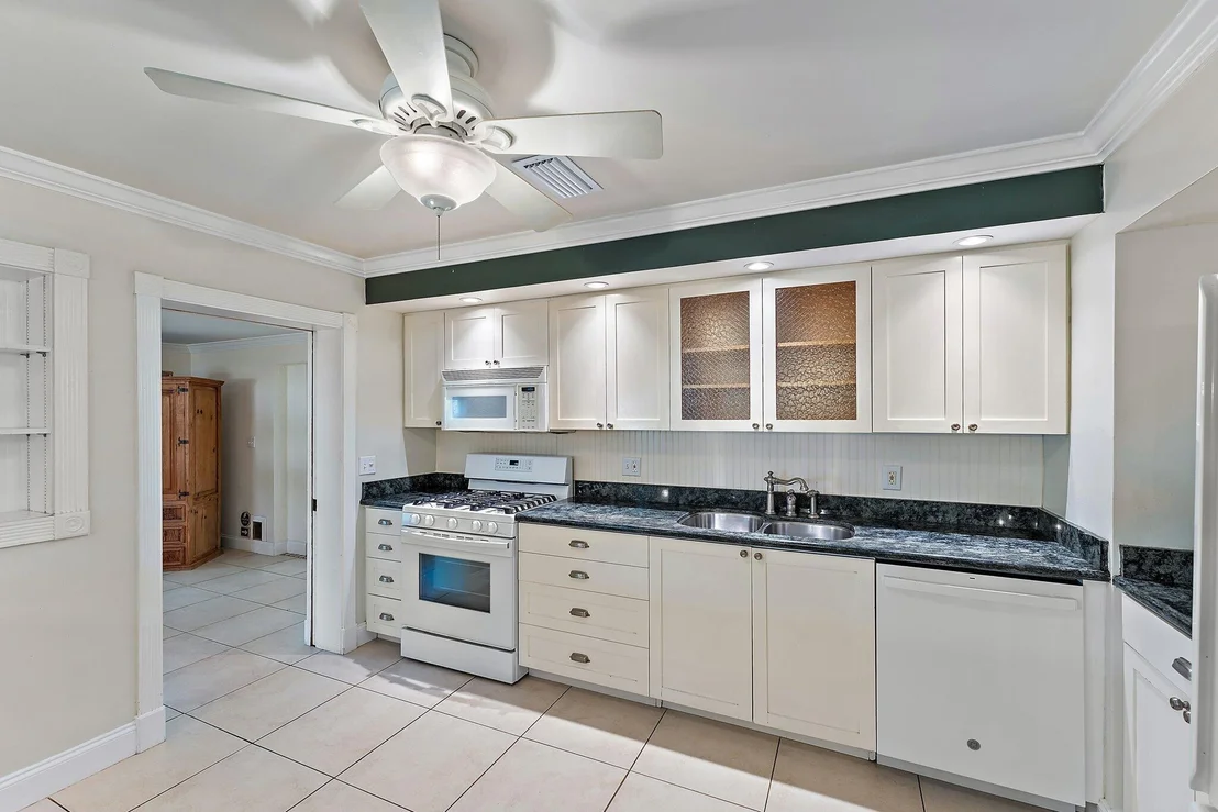 Photo of 528 Captains Road