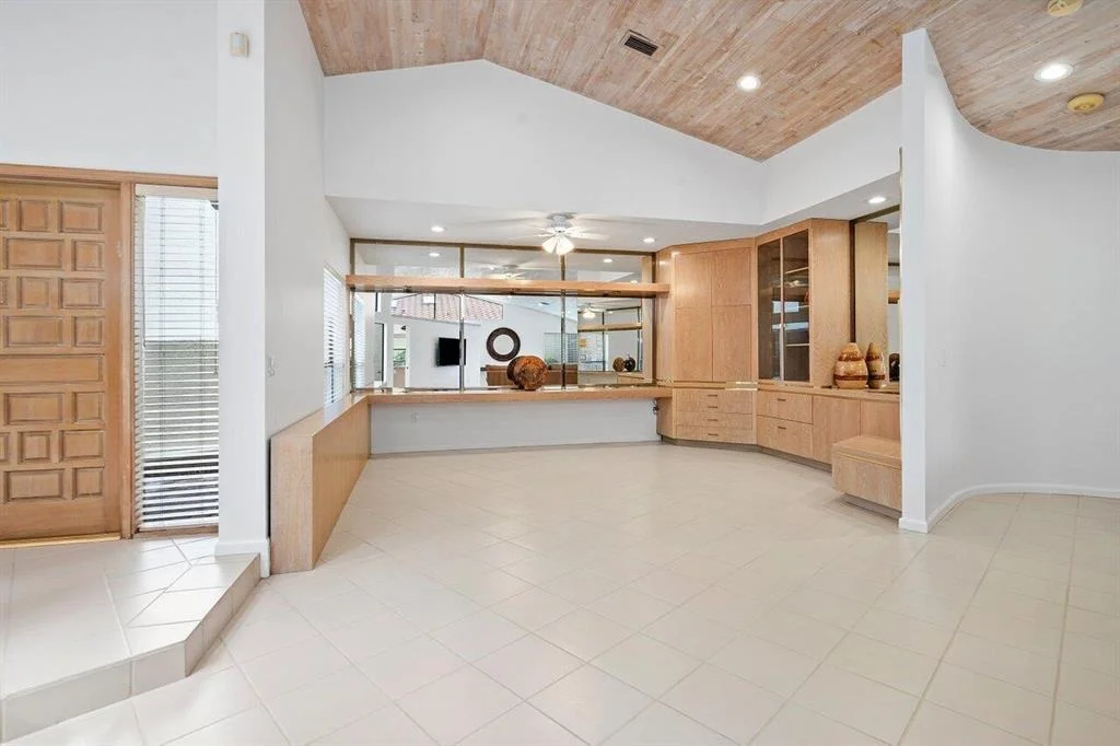 Photo of 22651 Esplanada Circle W
