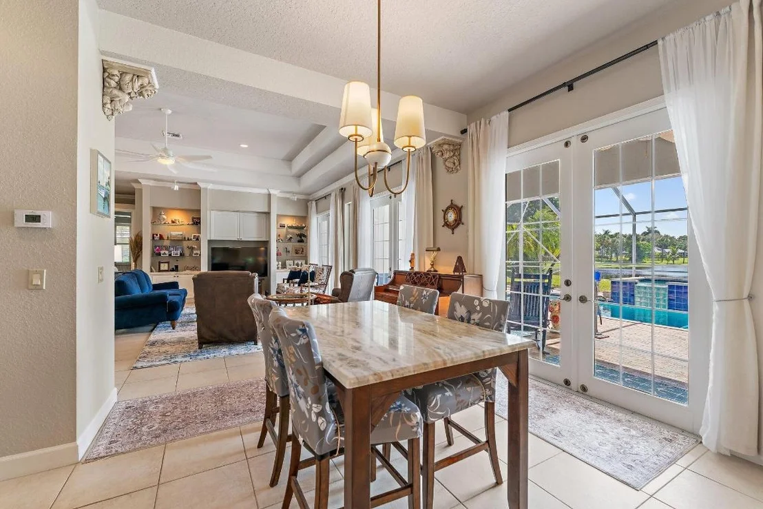 Photo of 18440 SE Lakeside Drive