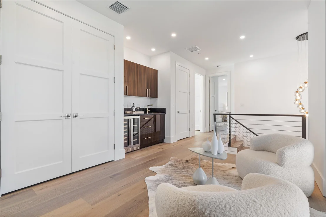 Photo of 1211 Gulfstream Way