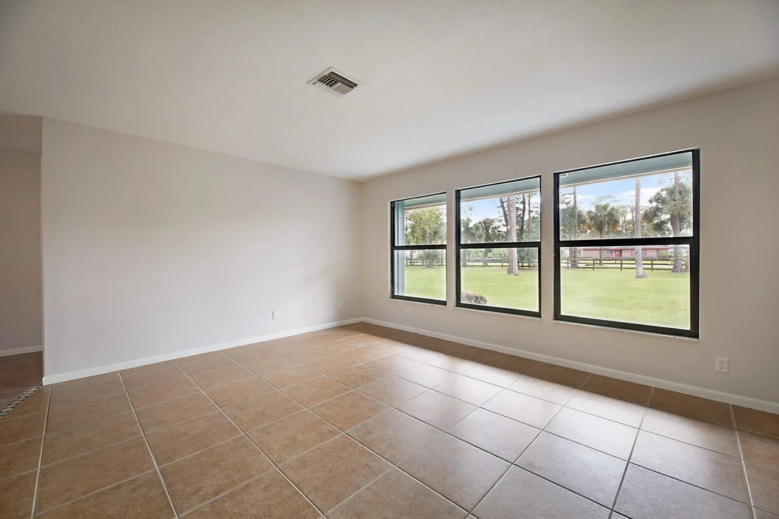 Photo of 13579 Farley Road