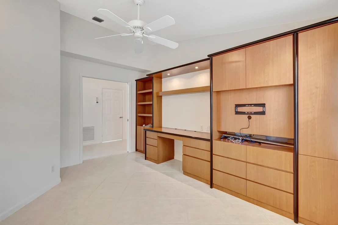 Photo of 6661 Sherbrook Drive